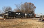 NS 6989 & 6909 lead train P61 westbound